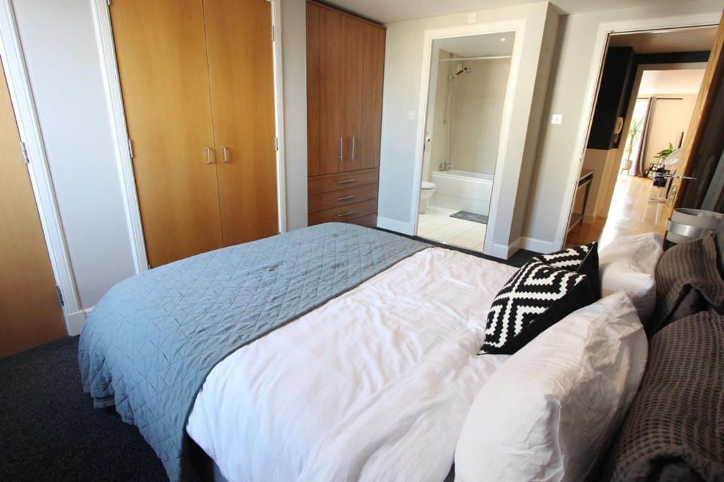 Spacious 2 Bed, 2 Bath Apartment -The Shore, Leith Εδιμβούργο Εξωτερικό φωτογραφία