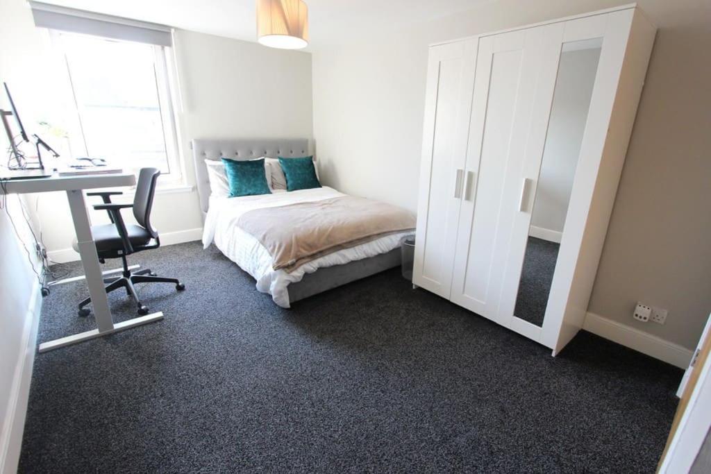 Spacious 2 Bed, 2 Bath Apartment -The Shore, Leith Εδιμβούργο Εξωτερικό φωτογραφία